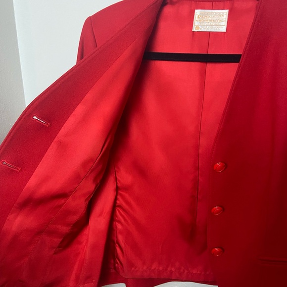 Pendleton Vibrant Red Women's Virgin Wool Blazer - Picture 5 of 9